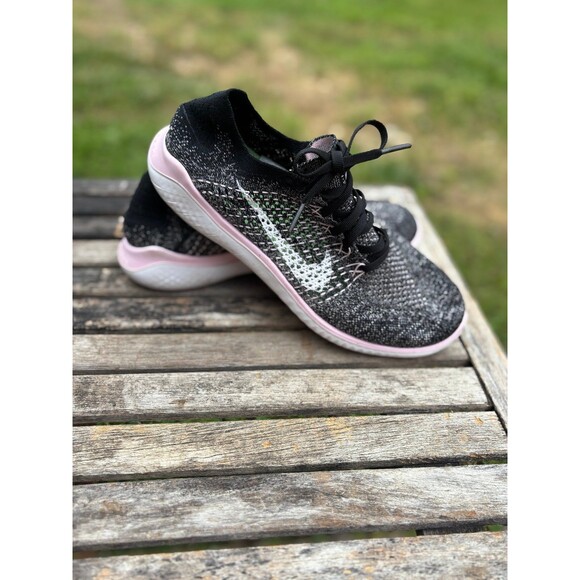 2pairs Nike Free RN Sneakers size 9 EUC - Picture 3 of 8